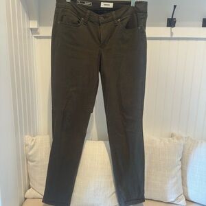 Sonoma Green Skinny Jeans with Denim Fabric